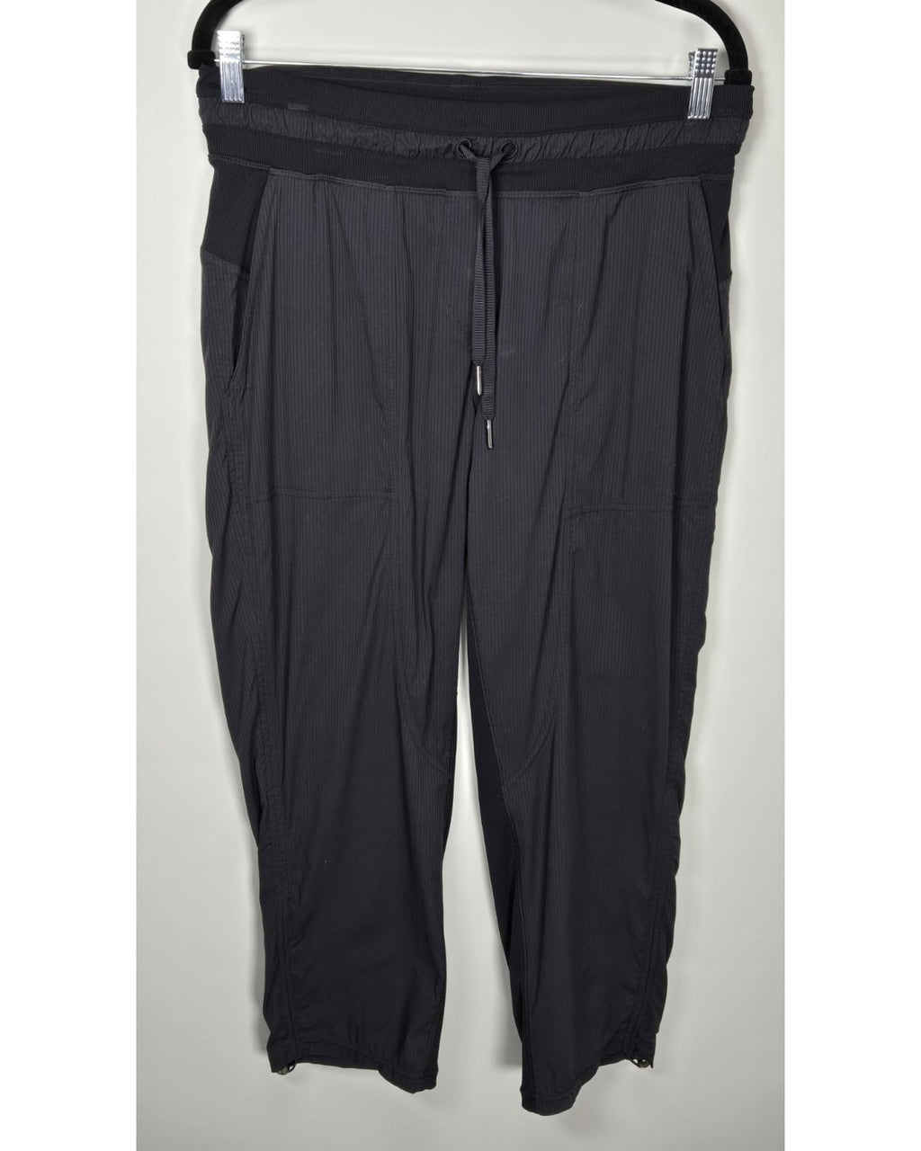 Lululemon Dance Studio Mid-Rise Crop 25