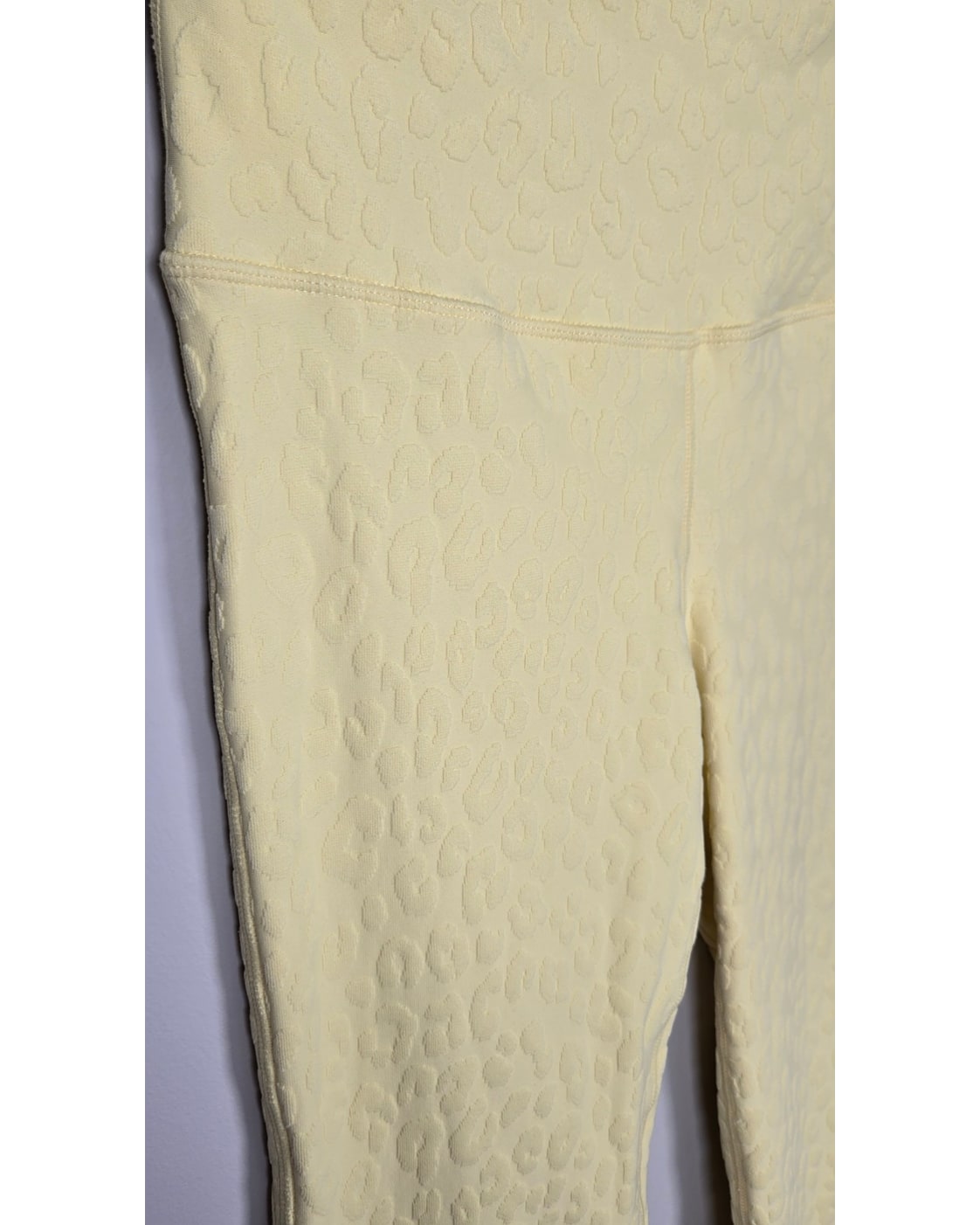 Mono B Textured High-Waist Leggings