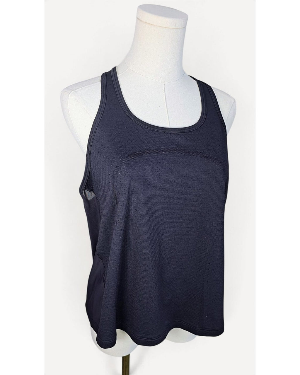 Mesh Panel Active Tank