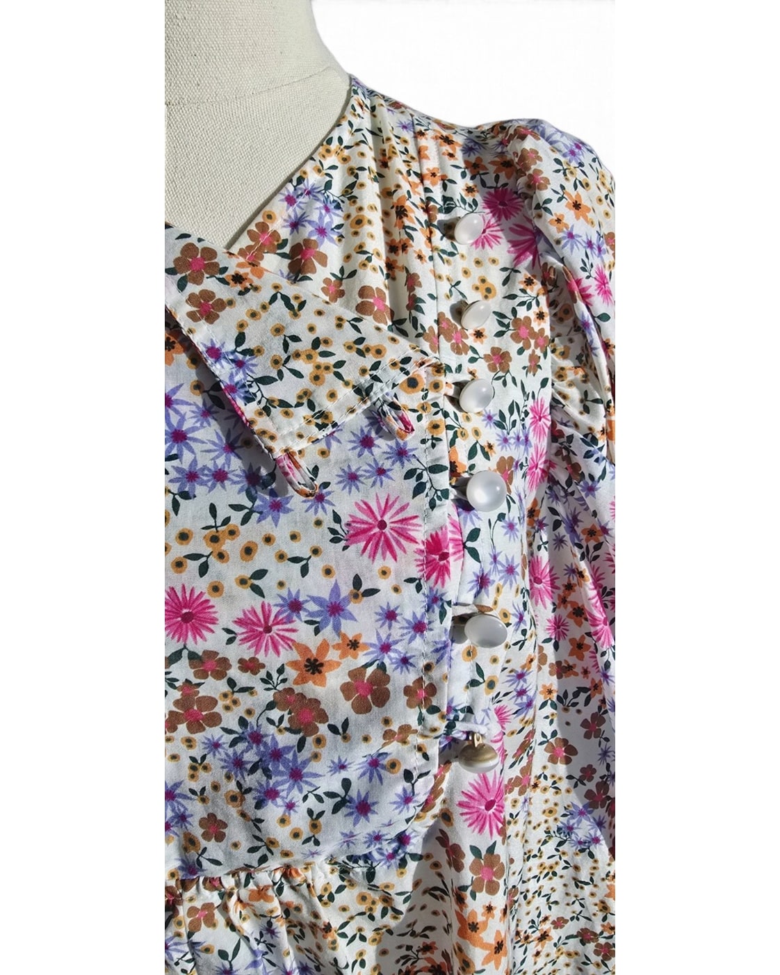 Mumthe Floral Button Front Blouse