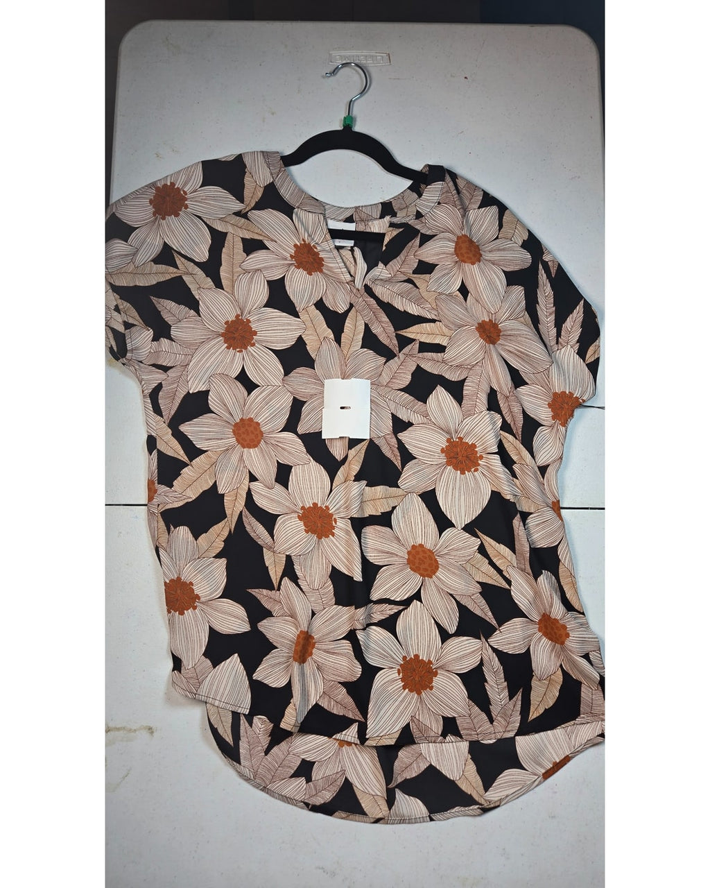 cabi Floral Keyhole Blouse