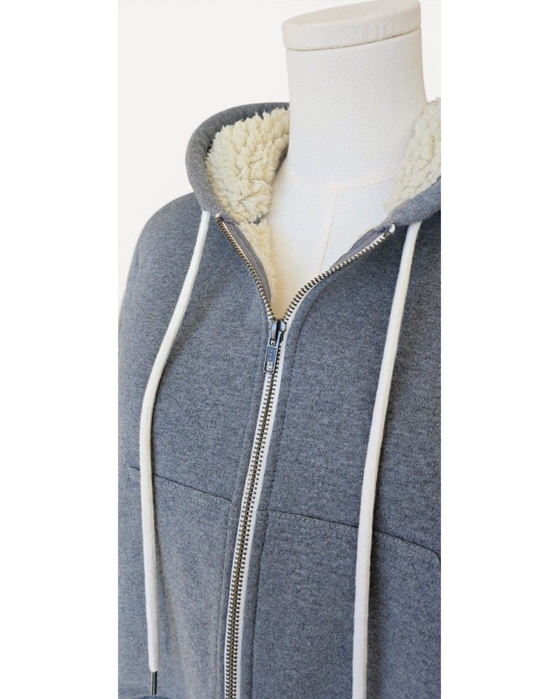 Cabi Après Ski Hoodie, size S