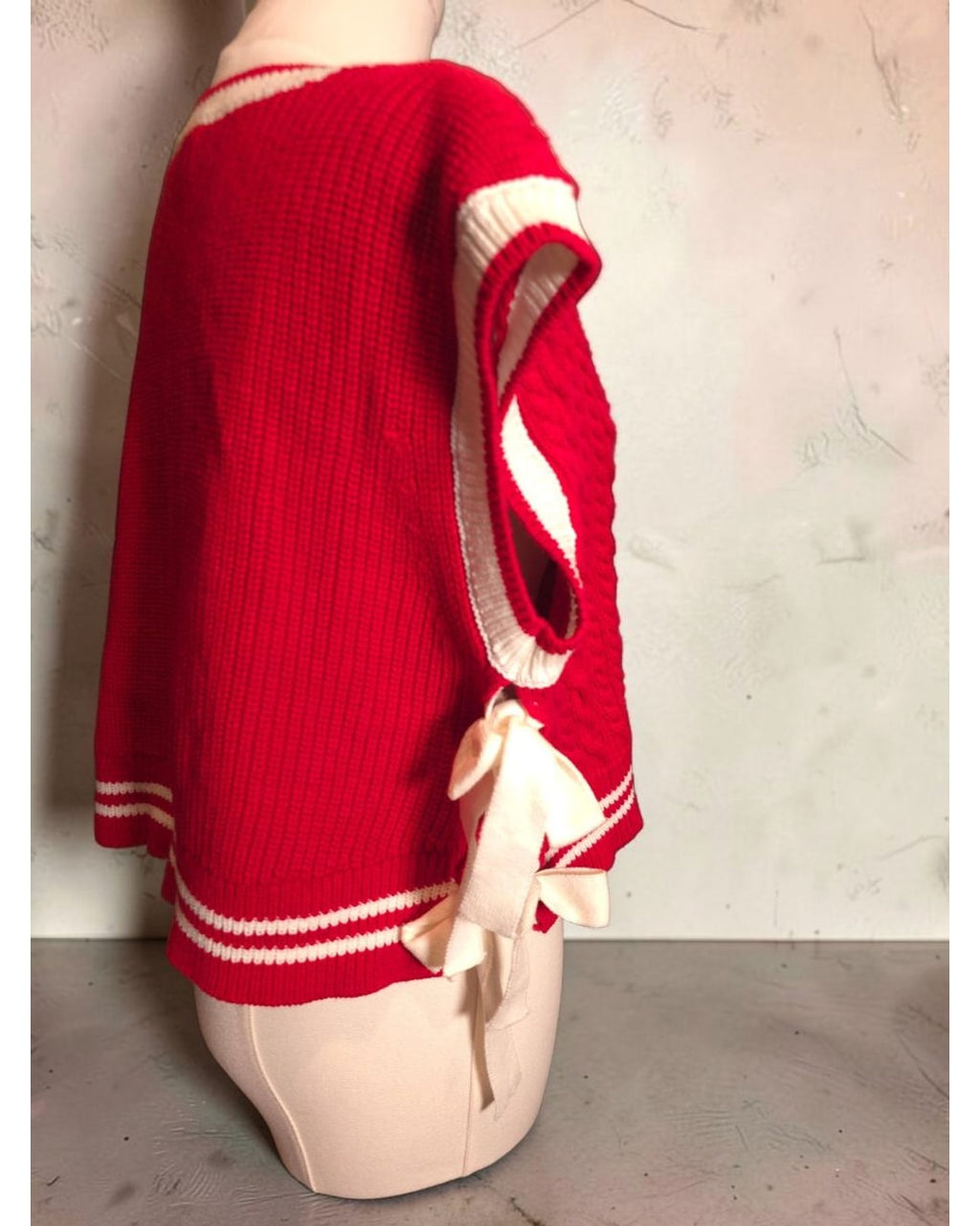 day + moon Cupid Side Tie Sweater Vest