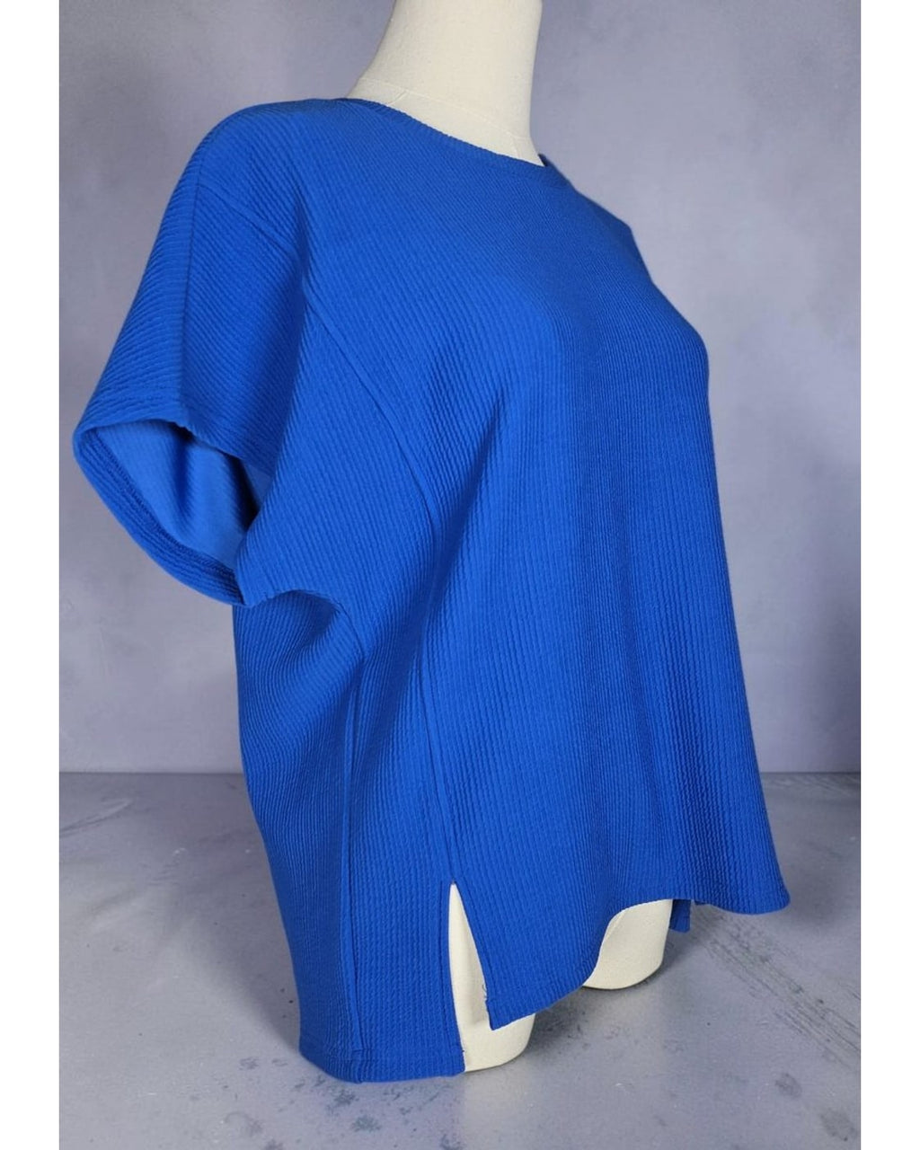 Allie Rose Ribbed Side-Slit Short Sleeve Knit Top