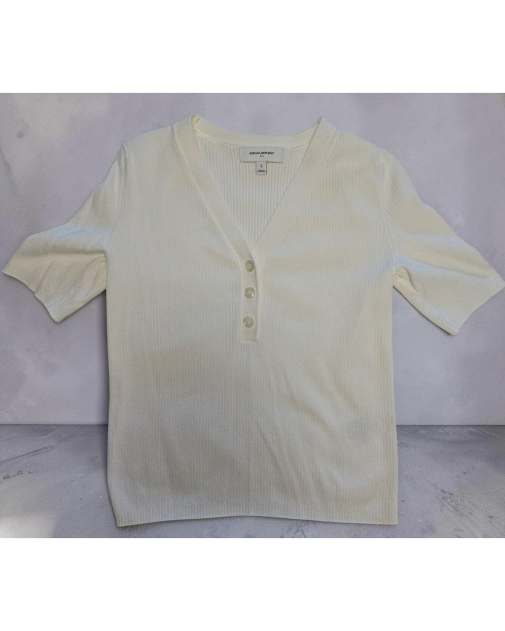 BANANA REPUBLIC Ribbed Short Sleeve Henley Knit Top