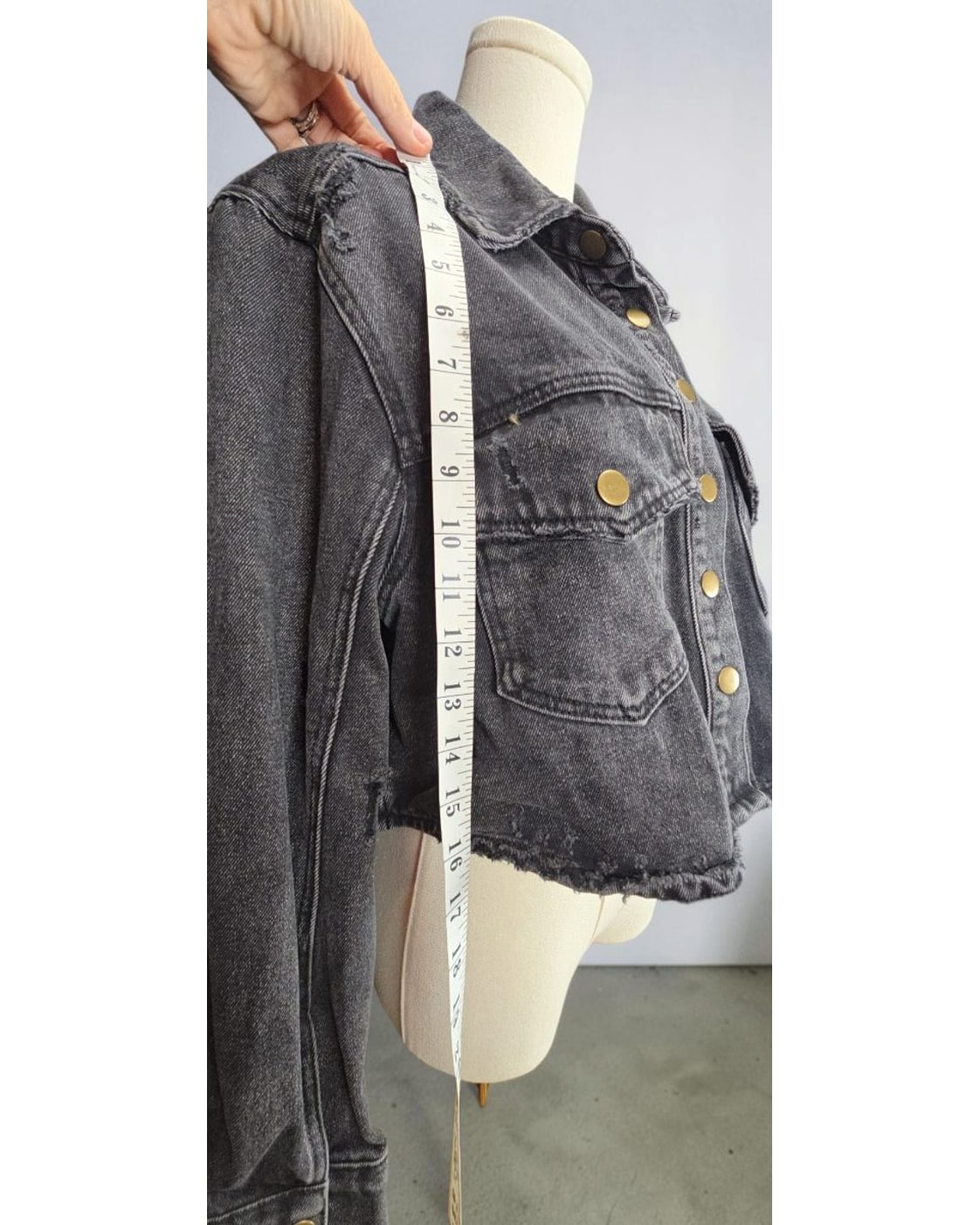 mono b Distressed Raw-Hem Denim Jacket