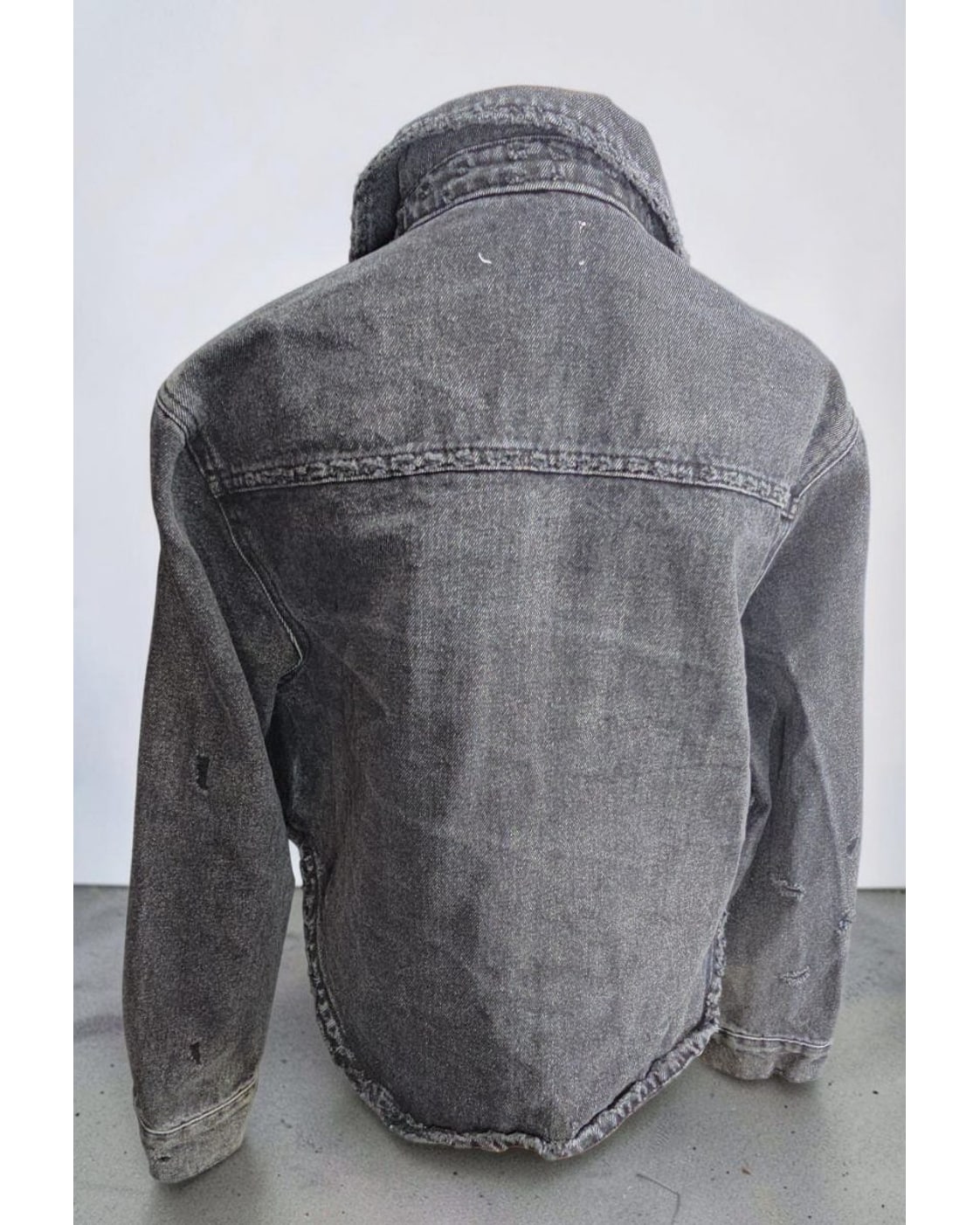 mono b Distressed Raw-Hem Denim Jacket