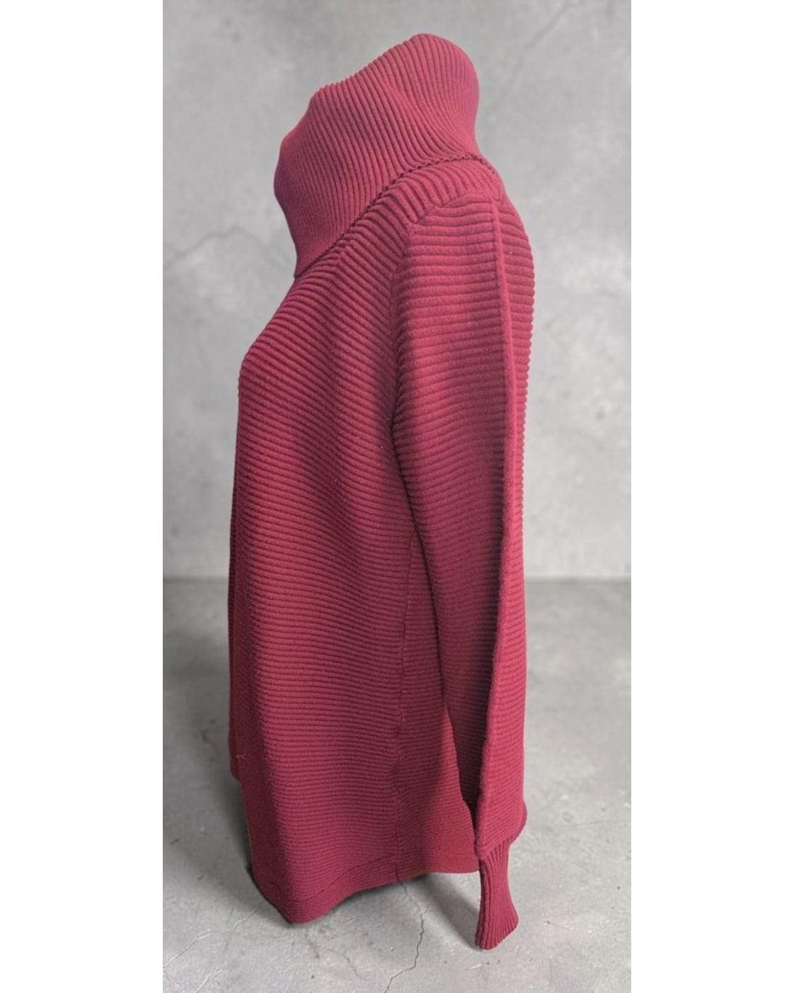 Red cyrus Ribbed Cowl-Neck Tunic Sweater, size M