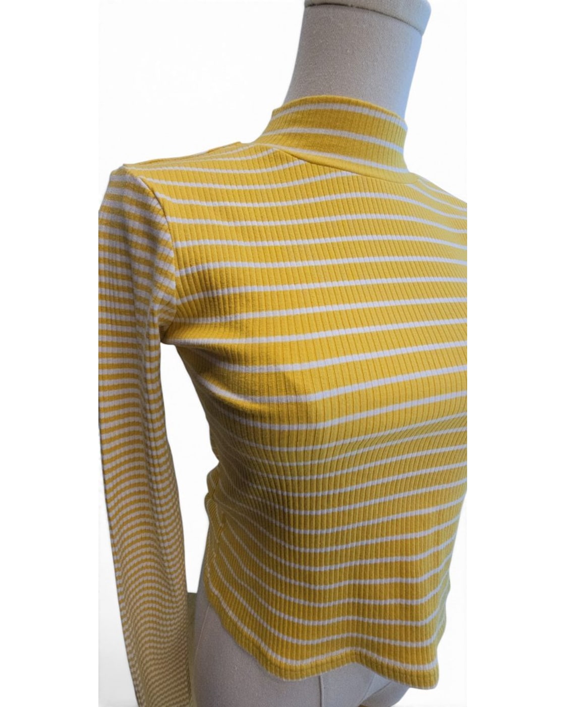 GLAMOROUS Striped Ribbed Turtleneck Top