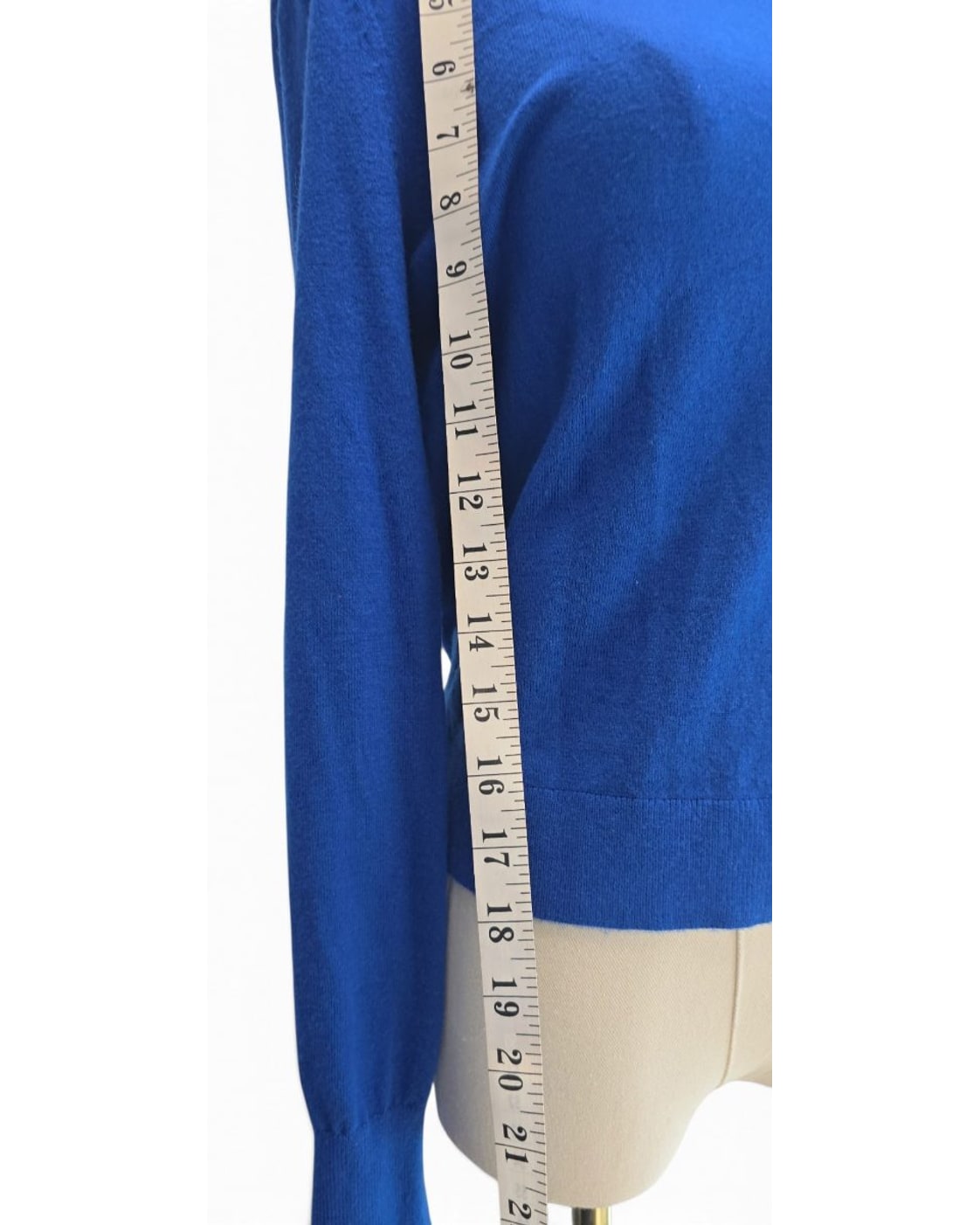 EXPRESS Cropped Crewneck Sweater