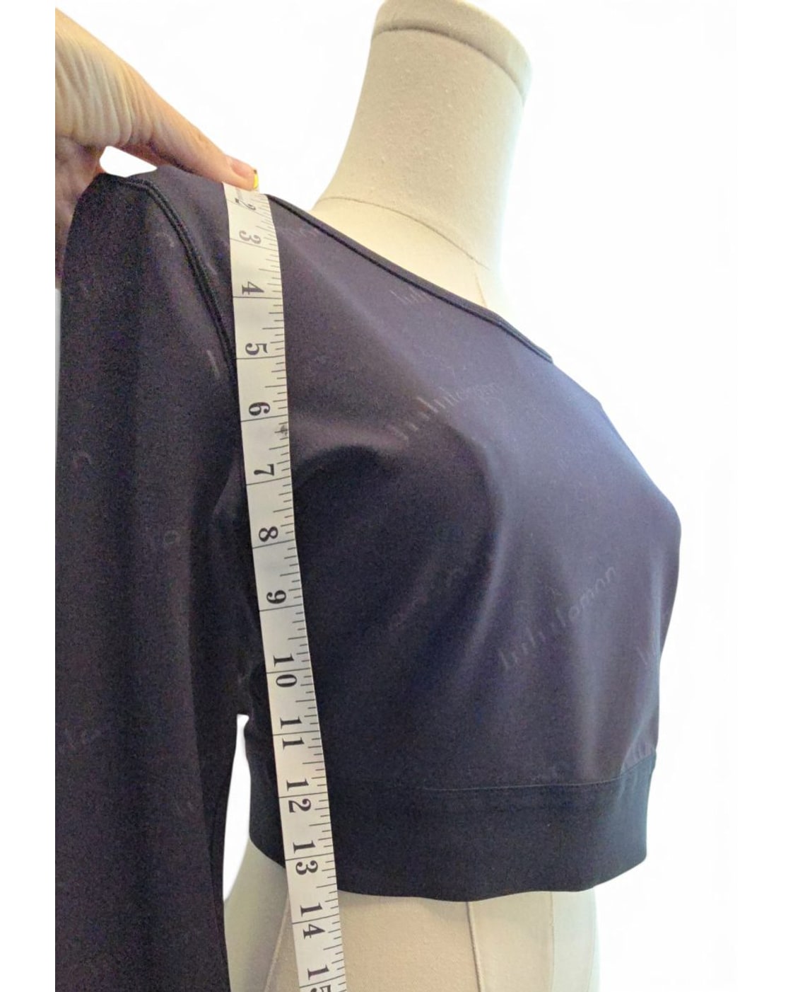 lululemon Tonal Logo Cropped Long-Sleeve Training Top