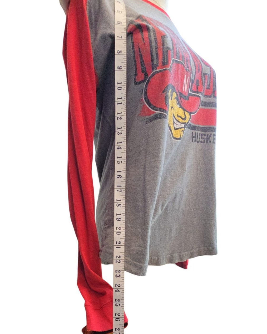 Red RIVALRY THREADS Nebraska Huskers Raglan Graphic T-Shirt, size M 38/40 – photo 2