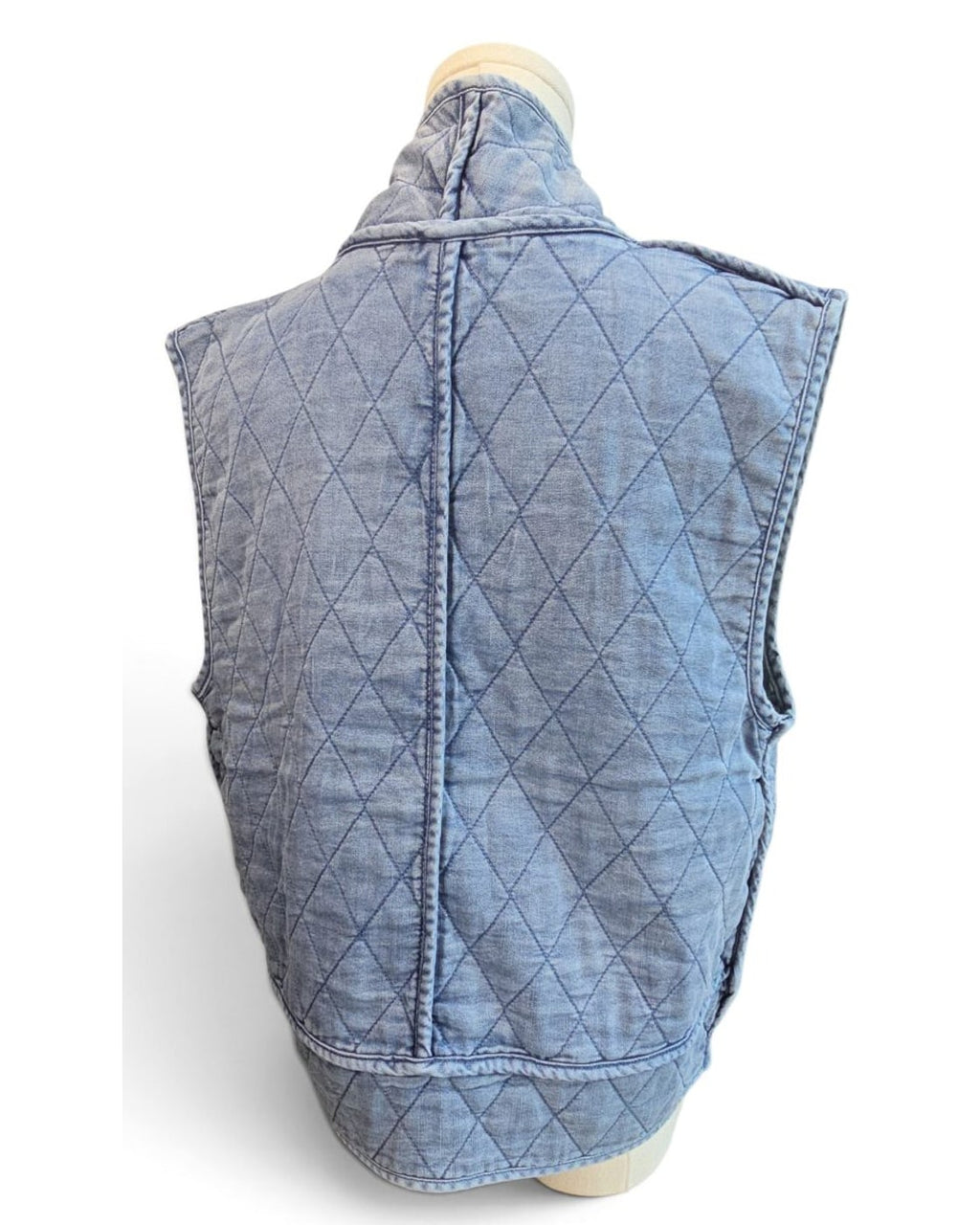 entro Quilted Tie-Front Vest - NWT