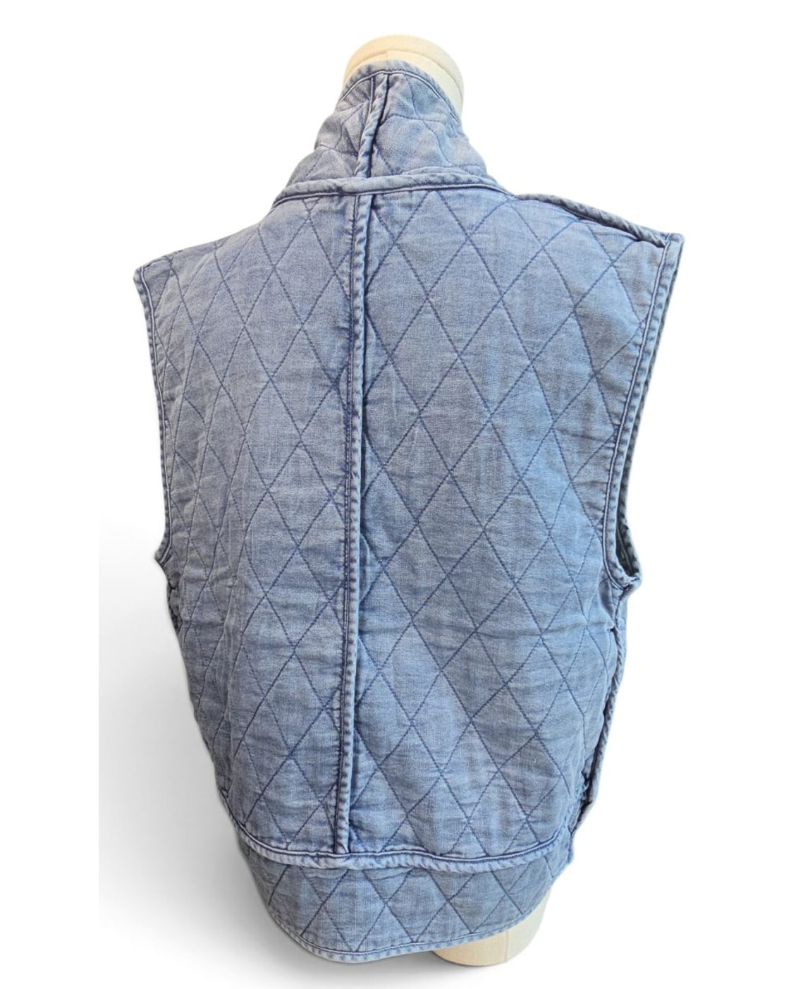 entro Quilted Tie-Front Vest - NWT