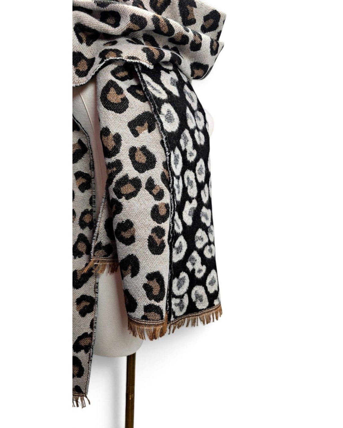 Reversible Leopard Print Fringed Scarf