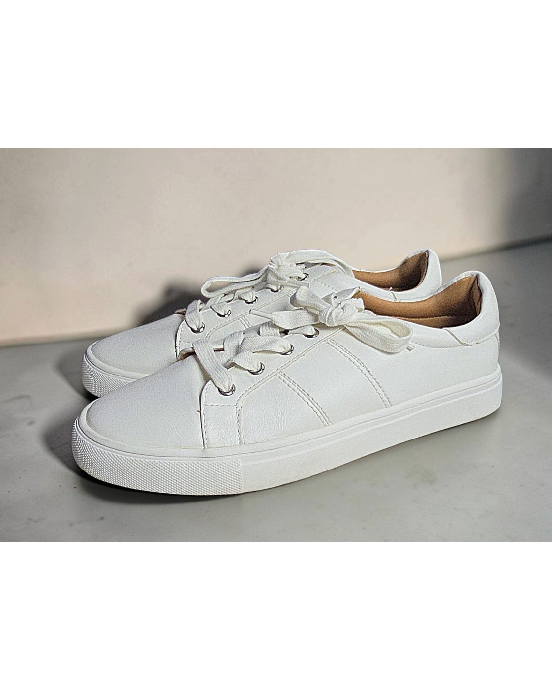 Dolce Vita Low-Top Lace-Up Sneakers