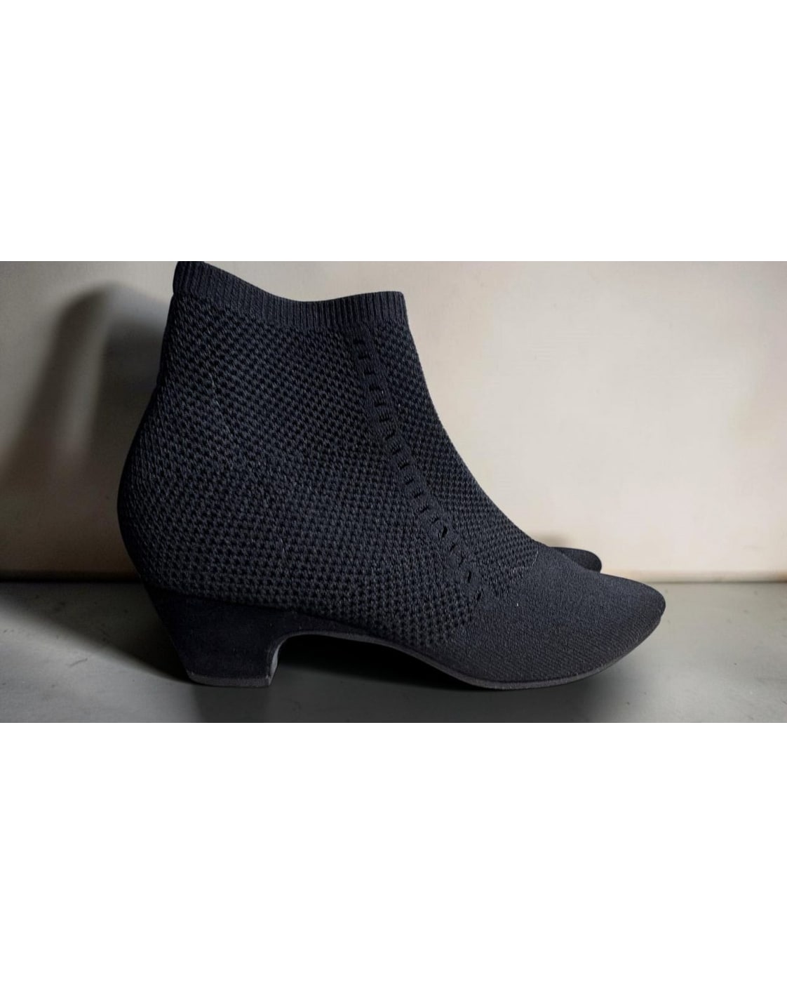 EILEEN FISHER Purl Stretch-Knit Booties