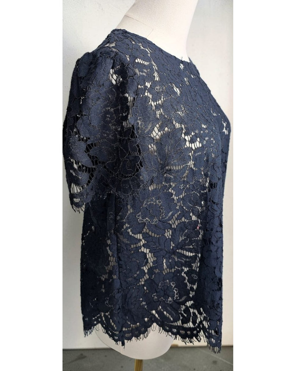 SUGAR+LIPS Floral Lace Scalloped Blouse - Style# STT14751