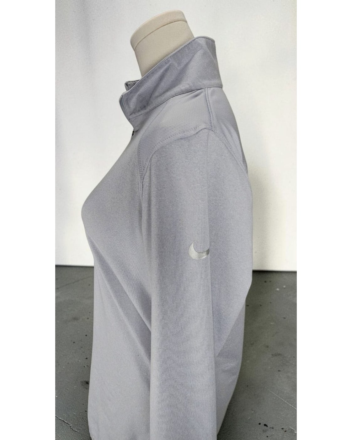 NIKEGOLF Dri-FIT Quarter-Zip Golf Top