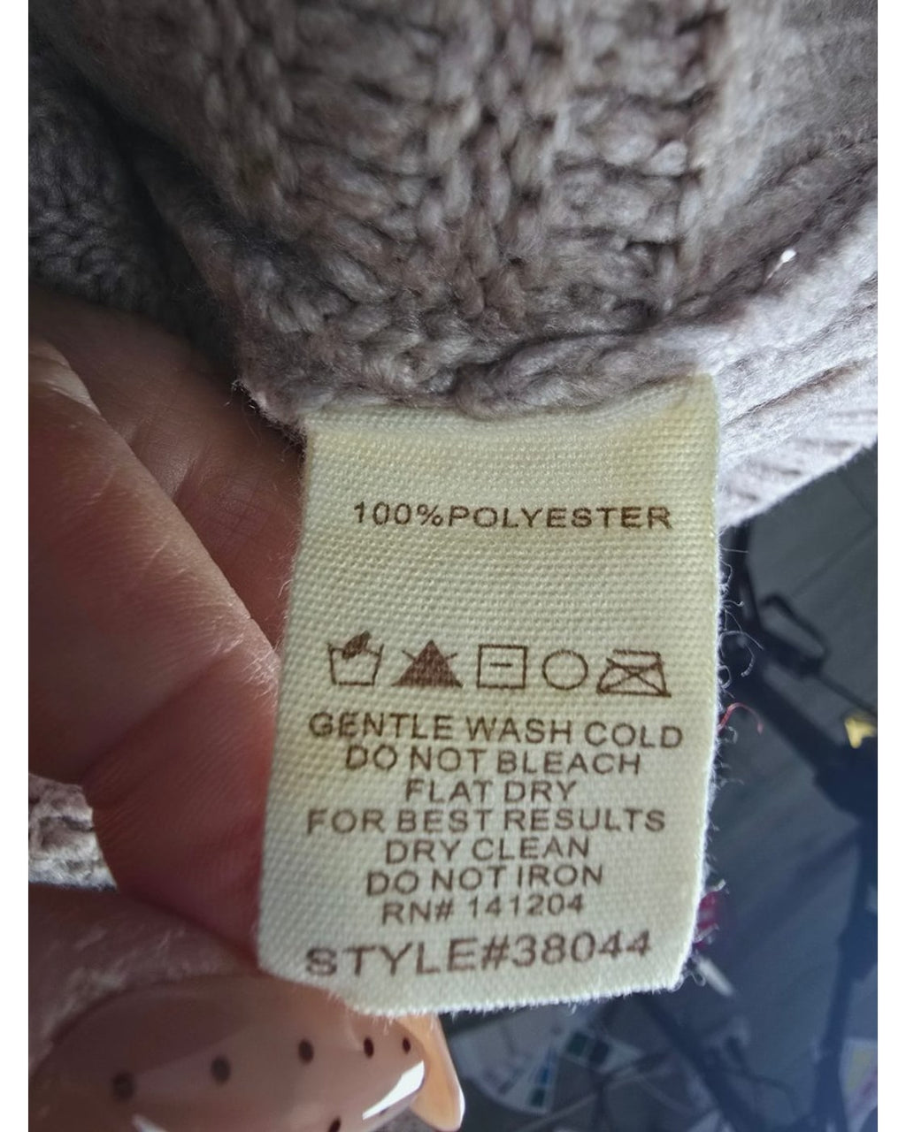 Hem & Thread Ribbed V-Neck Sweater - Style# 38044