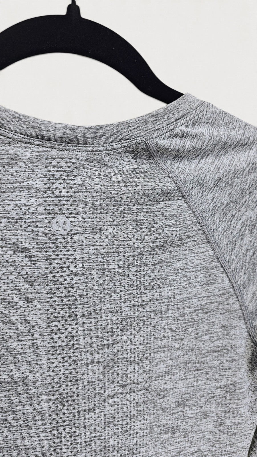 Grey Lululemon Seamless Raglan Long-Sleeve Performance Top, size 6 – photo 3