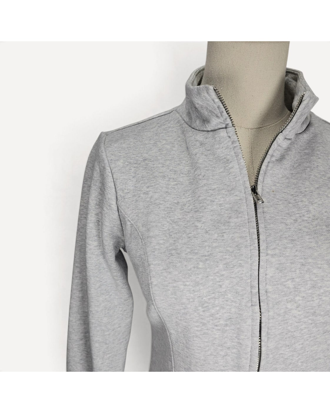 GOOD AMERICAN Cropped Seamed Zip Hoodie - Style# GS0446