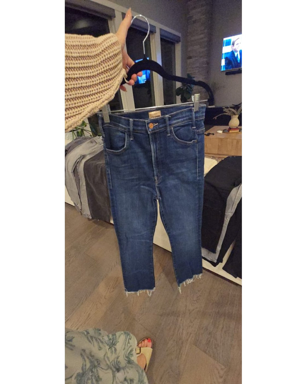 MOTHER The Hustler Ankle Fray Jeans - Style# 1117-686