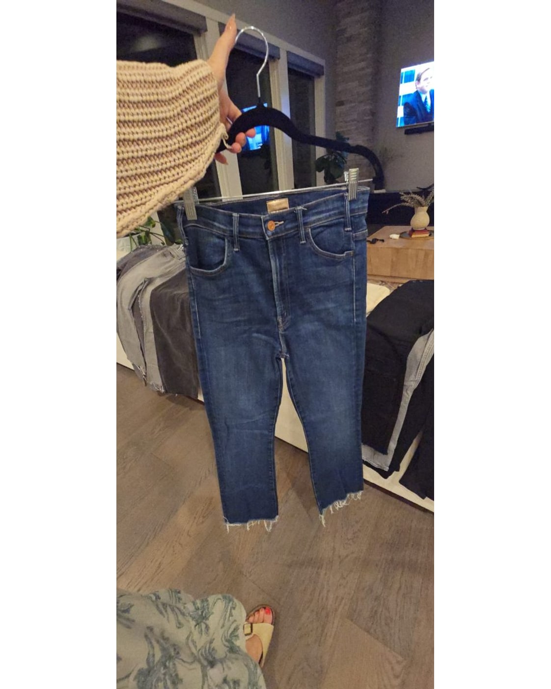 MOTHER The Hustler Ankle Fray Jeans - Style# 1117-686