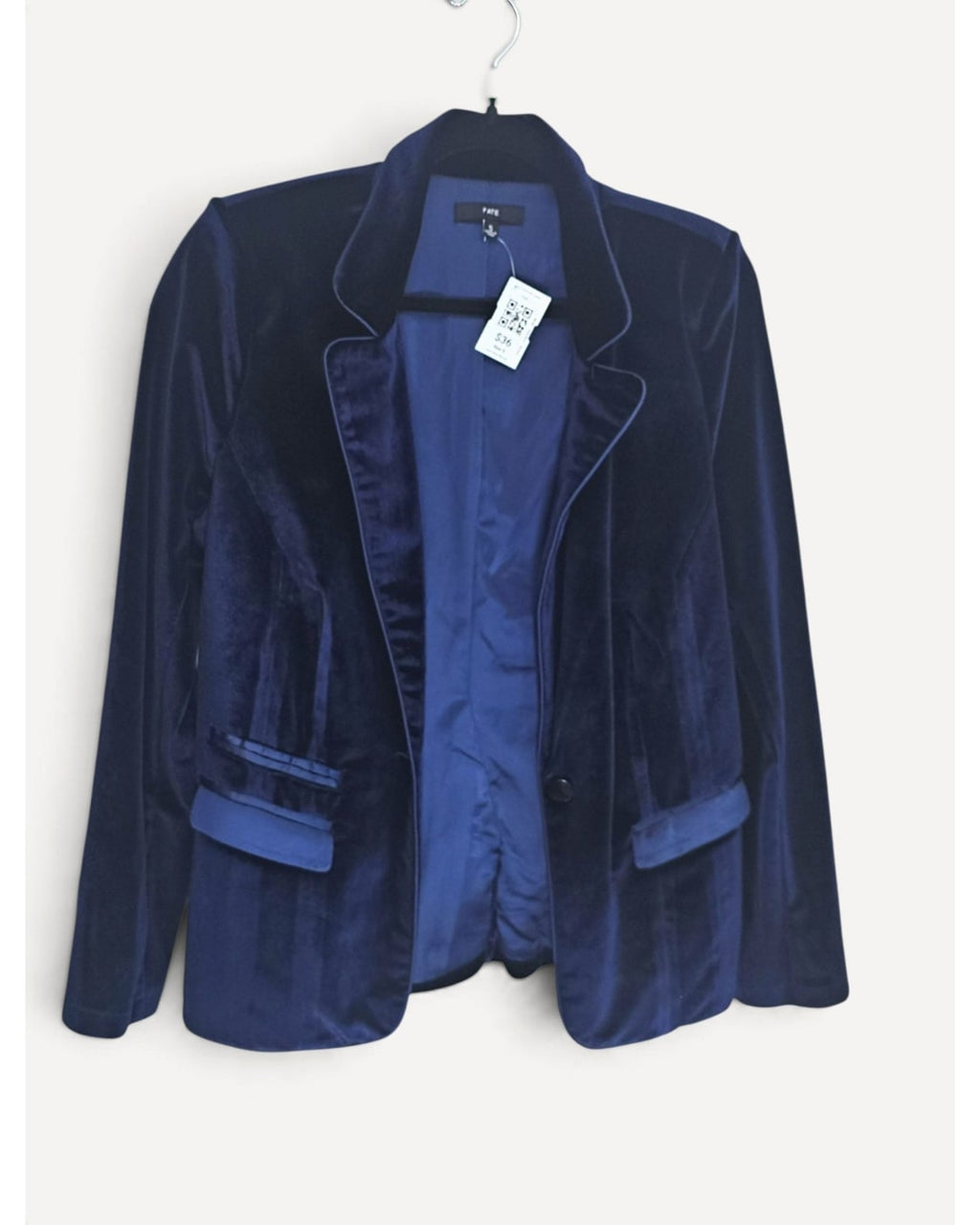 Fate Velvet Notch-Lapel Blazer