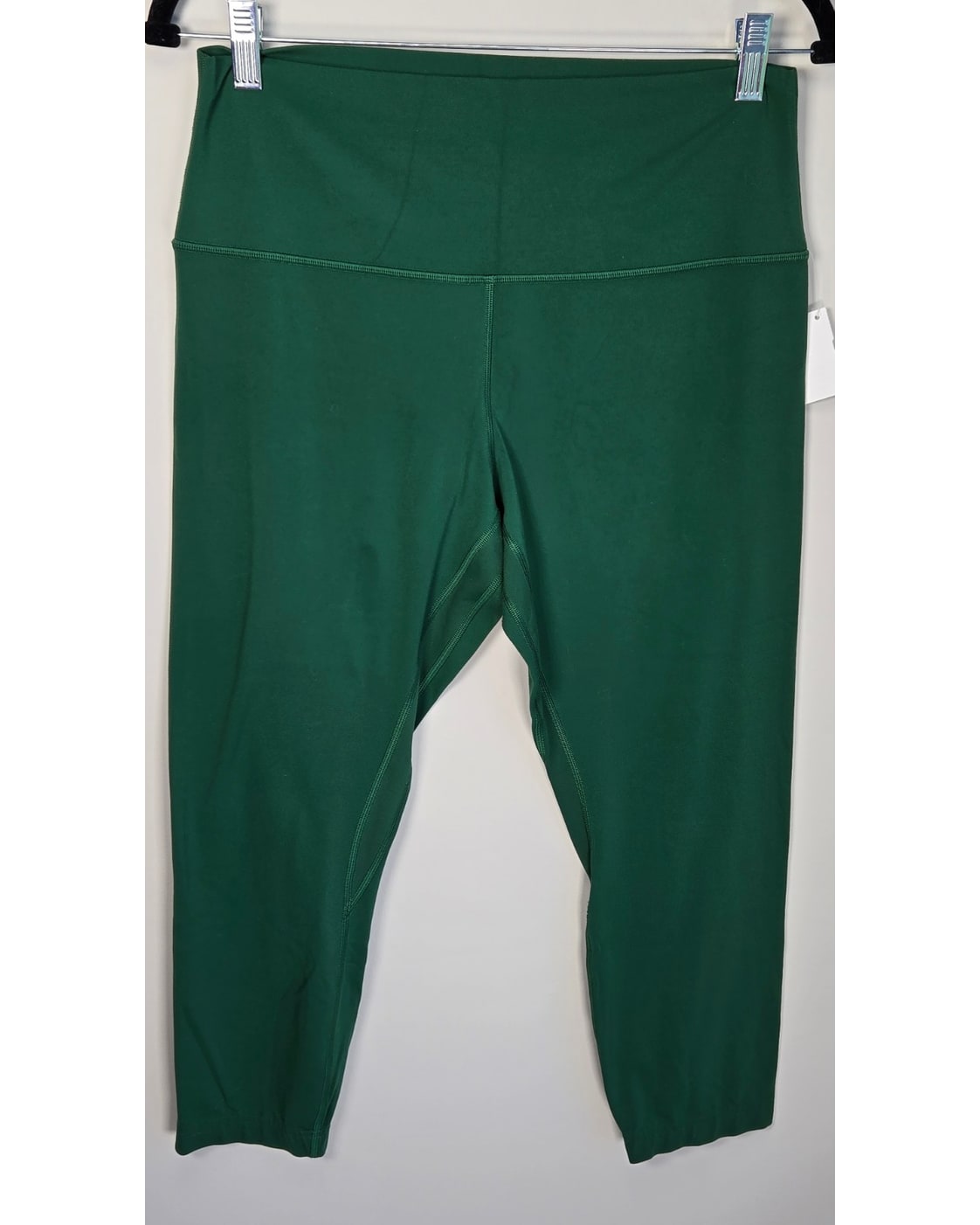 Lululemon Cropped Leggings - Style# LW5CZ4S.01