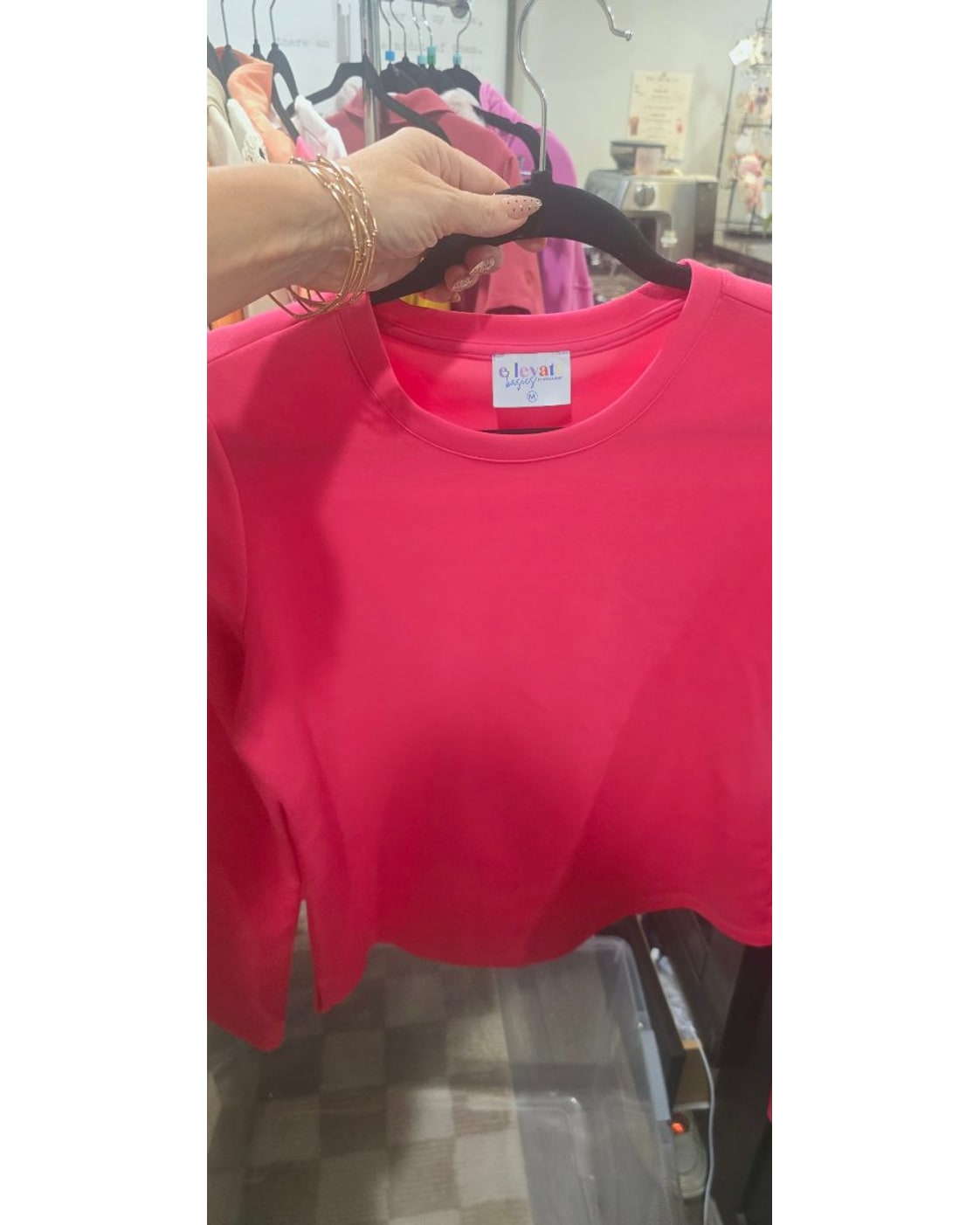 Ellevate Basics by MyEllement lpnh sleeve Top