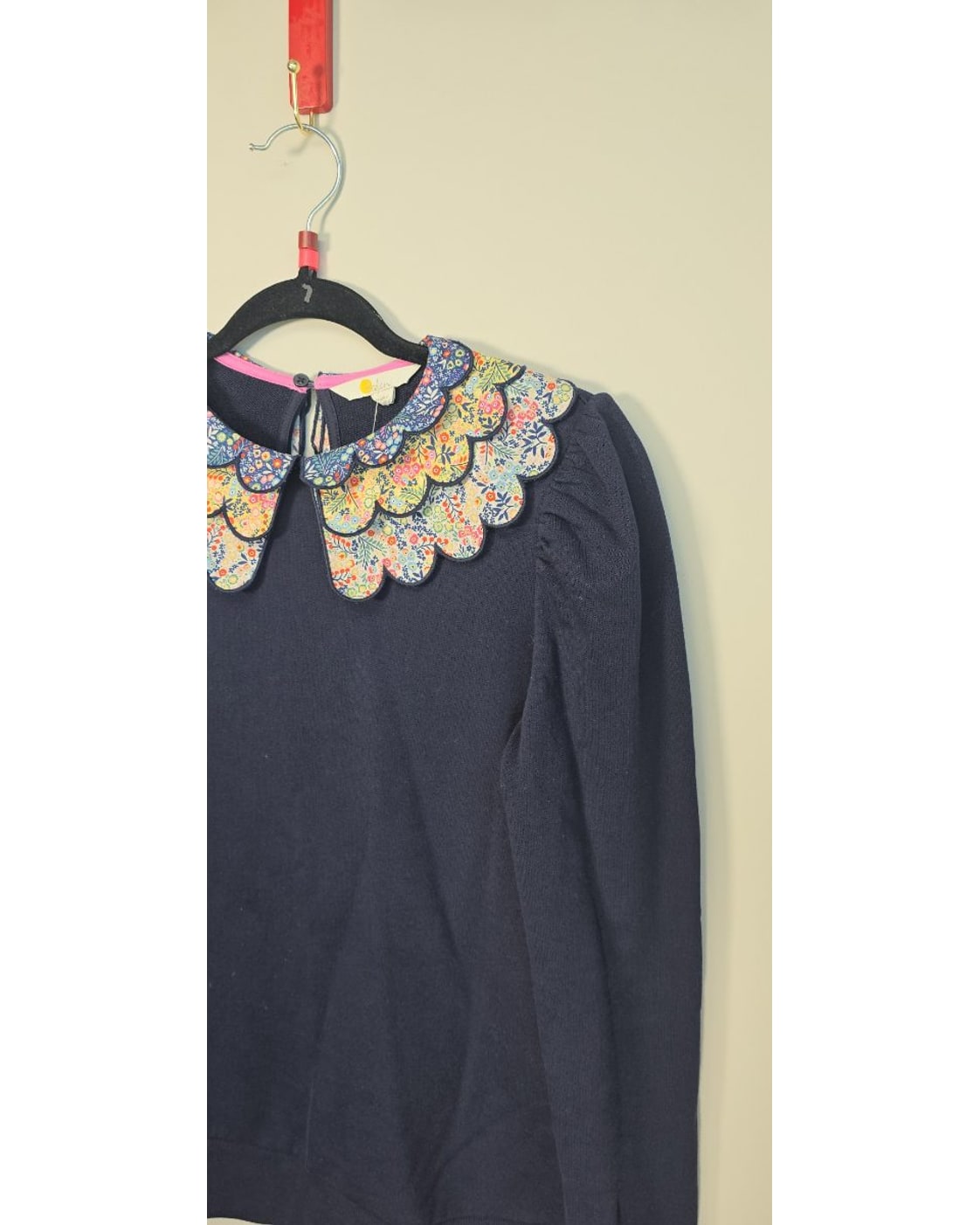 Floral Scalloped Collar Knit Top - Style# T0837