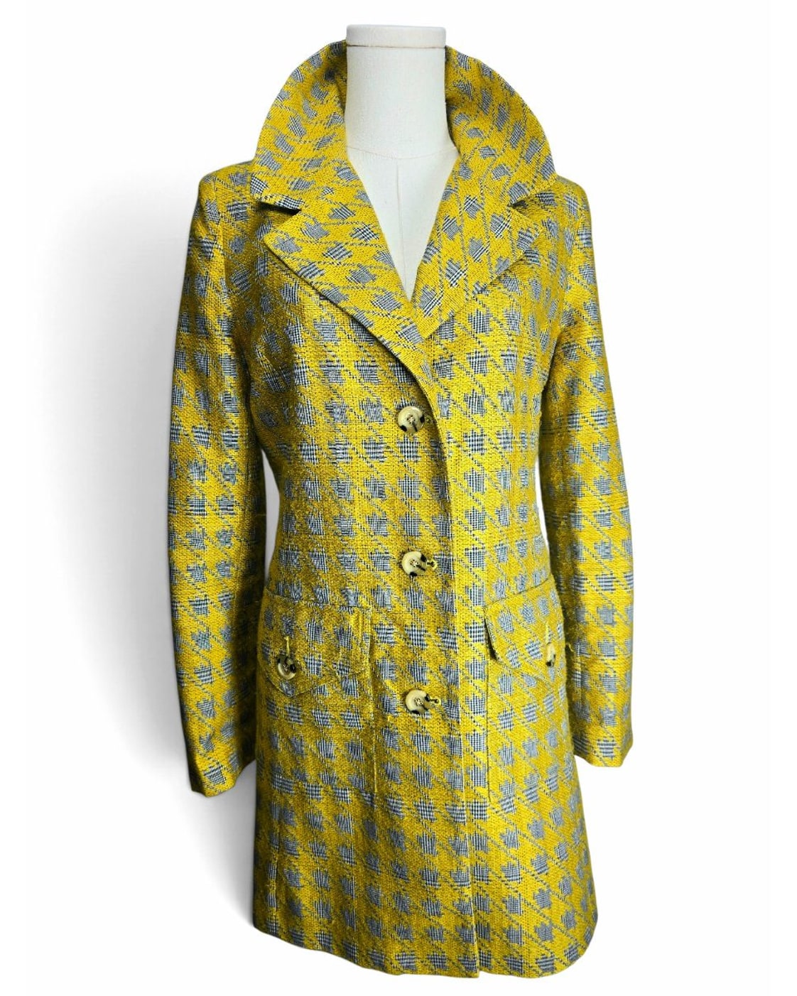 Cabi Regency Houndstooth Plaid Swing Coat - Style# 3491
