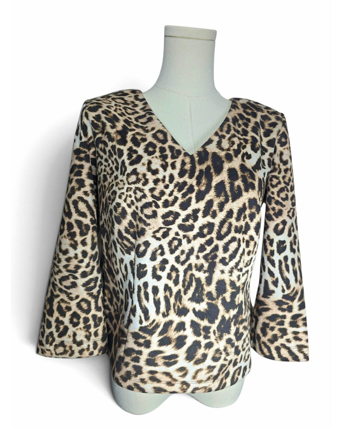 Cabi Sophia Leopard Print V-Neck Top - Style# 4608