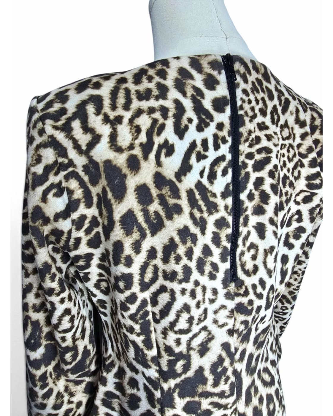 Cabi Sophia Leopard Print V-Neck Top - Style# 4608
