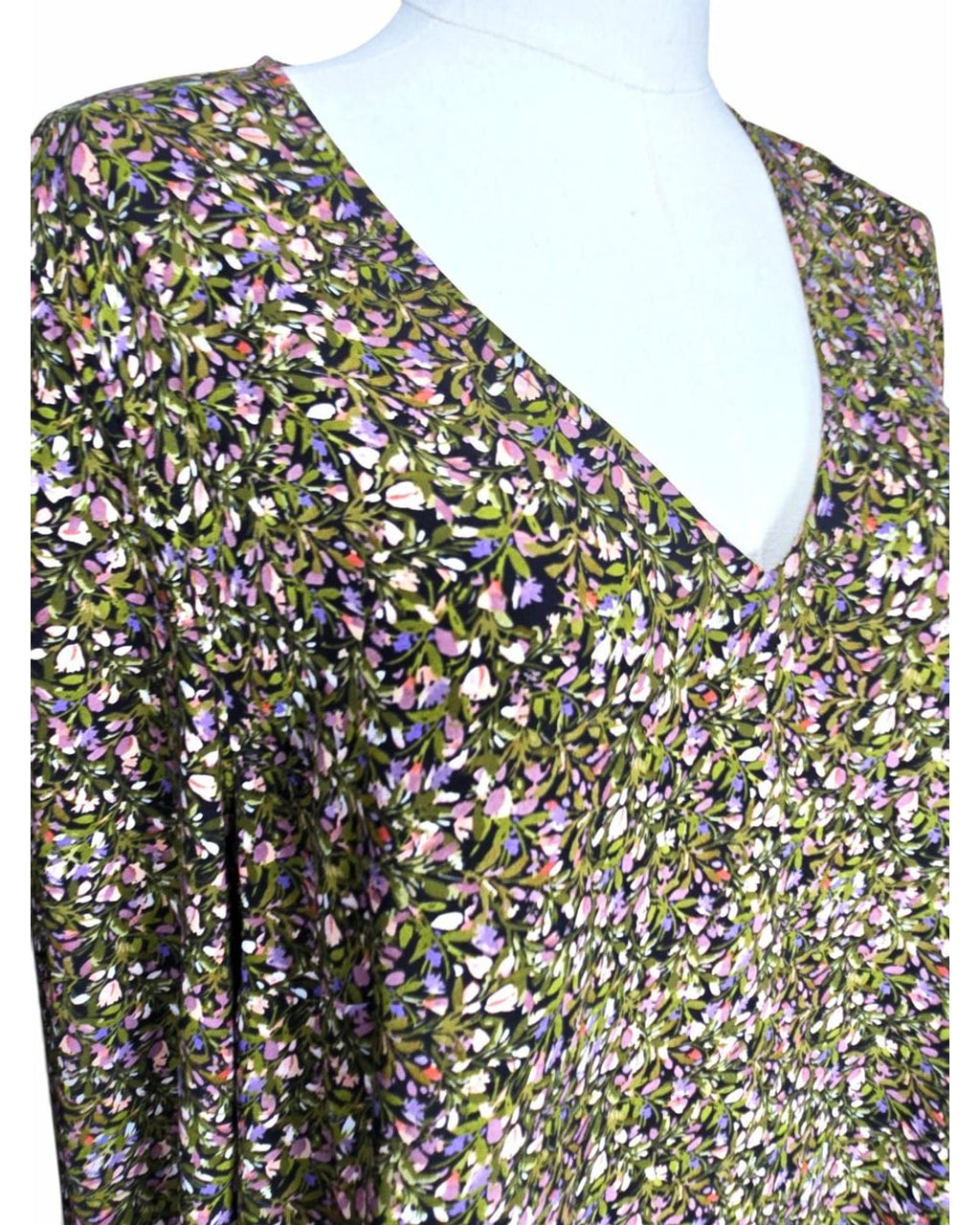 Cabi Floral V-Neck Blouse - Style# 4161