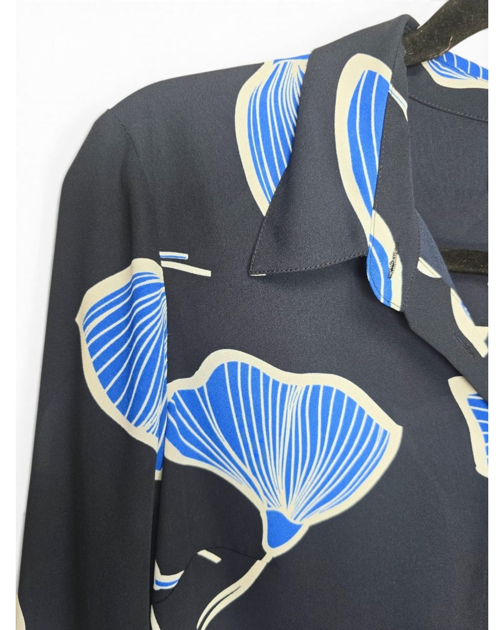 cabi Ginkgo Leaf Regal Blouse - Style# 6080