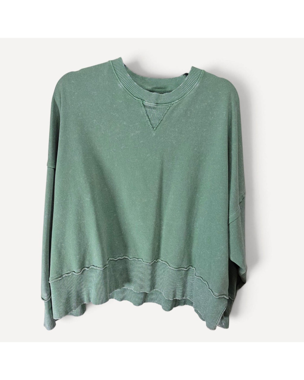 American Eagle This Feels Seriously Lived-In Crewneck Sweatshirt - Style# AEM120605U9A