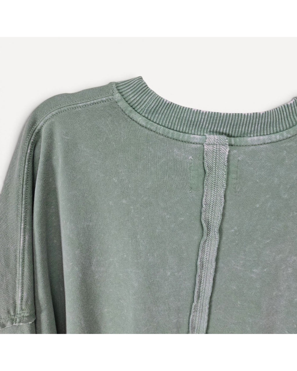 American Eagle This Feels Seriously Lived-In Crewneck Sweatshirt - Style# AEM120605U9A