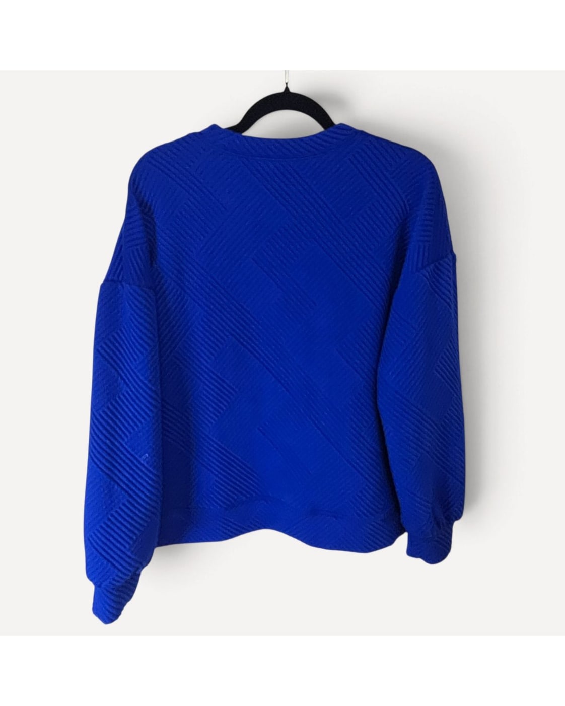 new in Textured Cropped Pullover - Style# NT11365SET