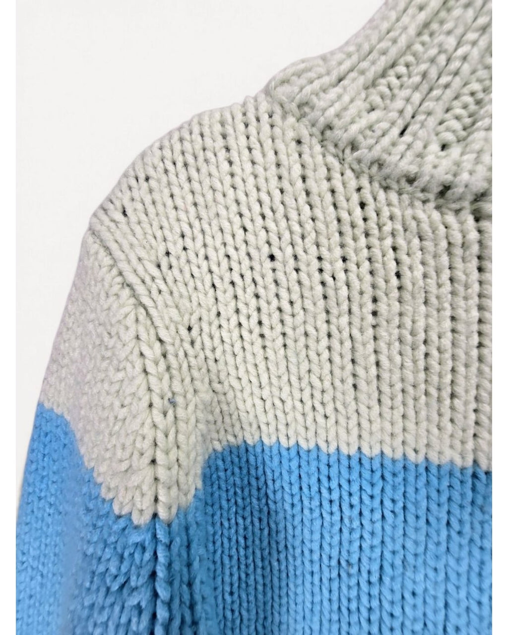 Color-Block Turtleneck Sweater - Style# RN 54023
