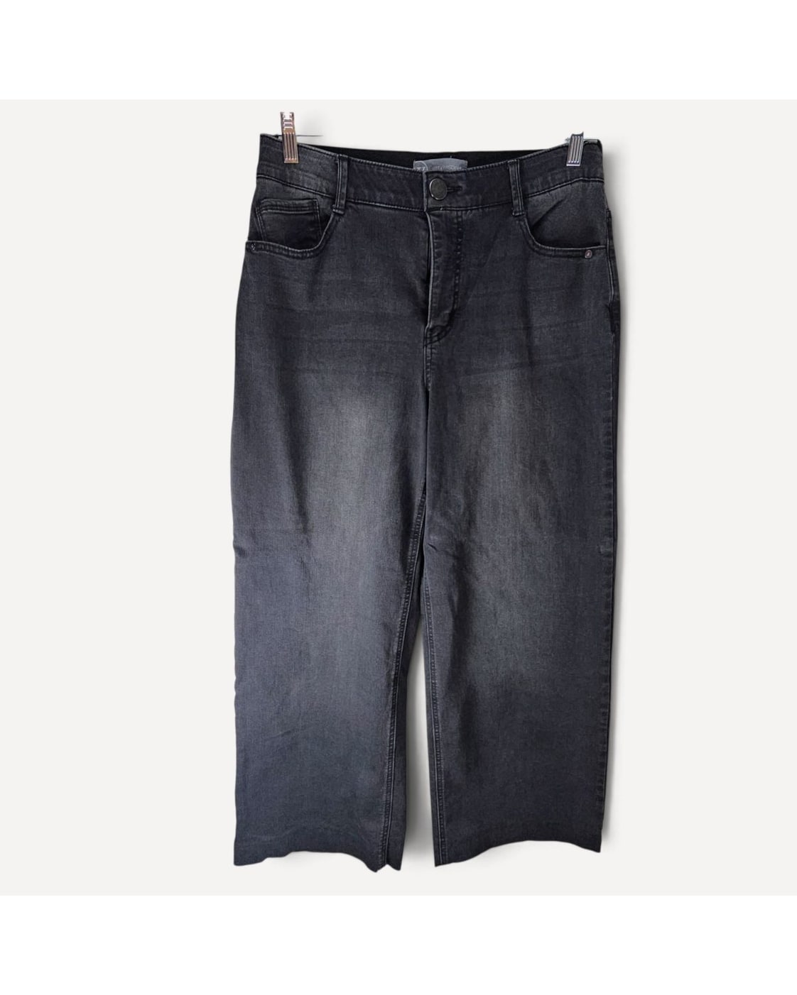 Wit & Wisdom Cropped Straight Jeans