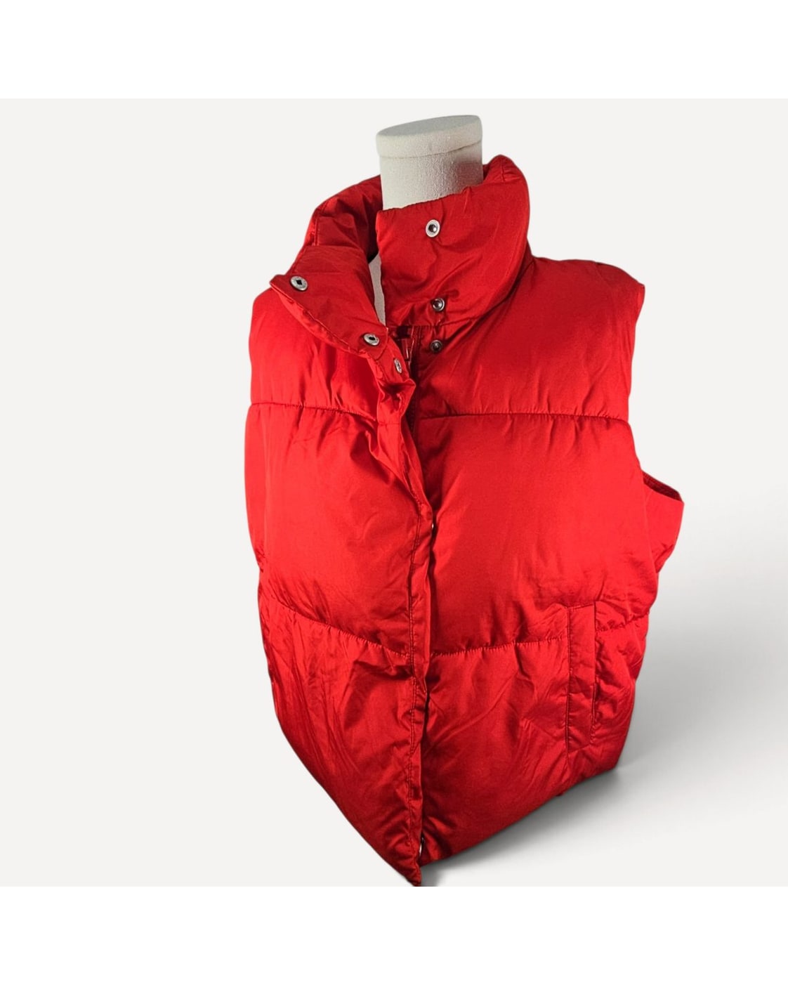 Red Old Navy Puffer Vest, size L