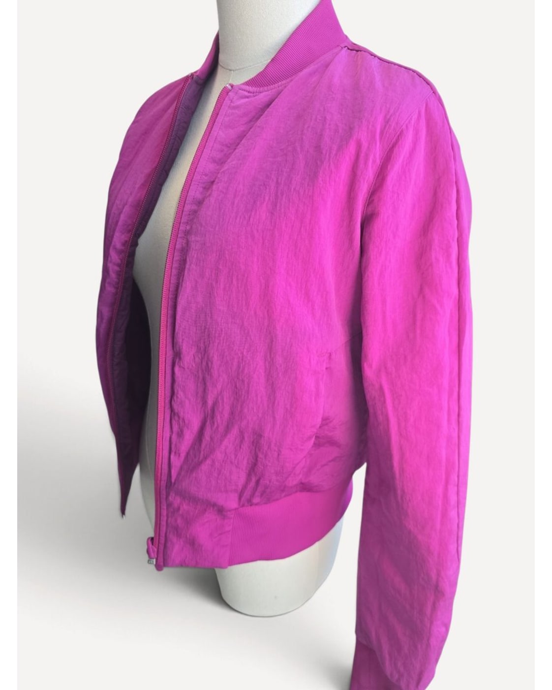 Pink lululemon Reversible Puffer Bomber Jacket - Style# LW4BUPS, size 4 – photo 2
