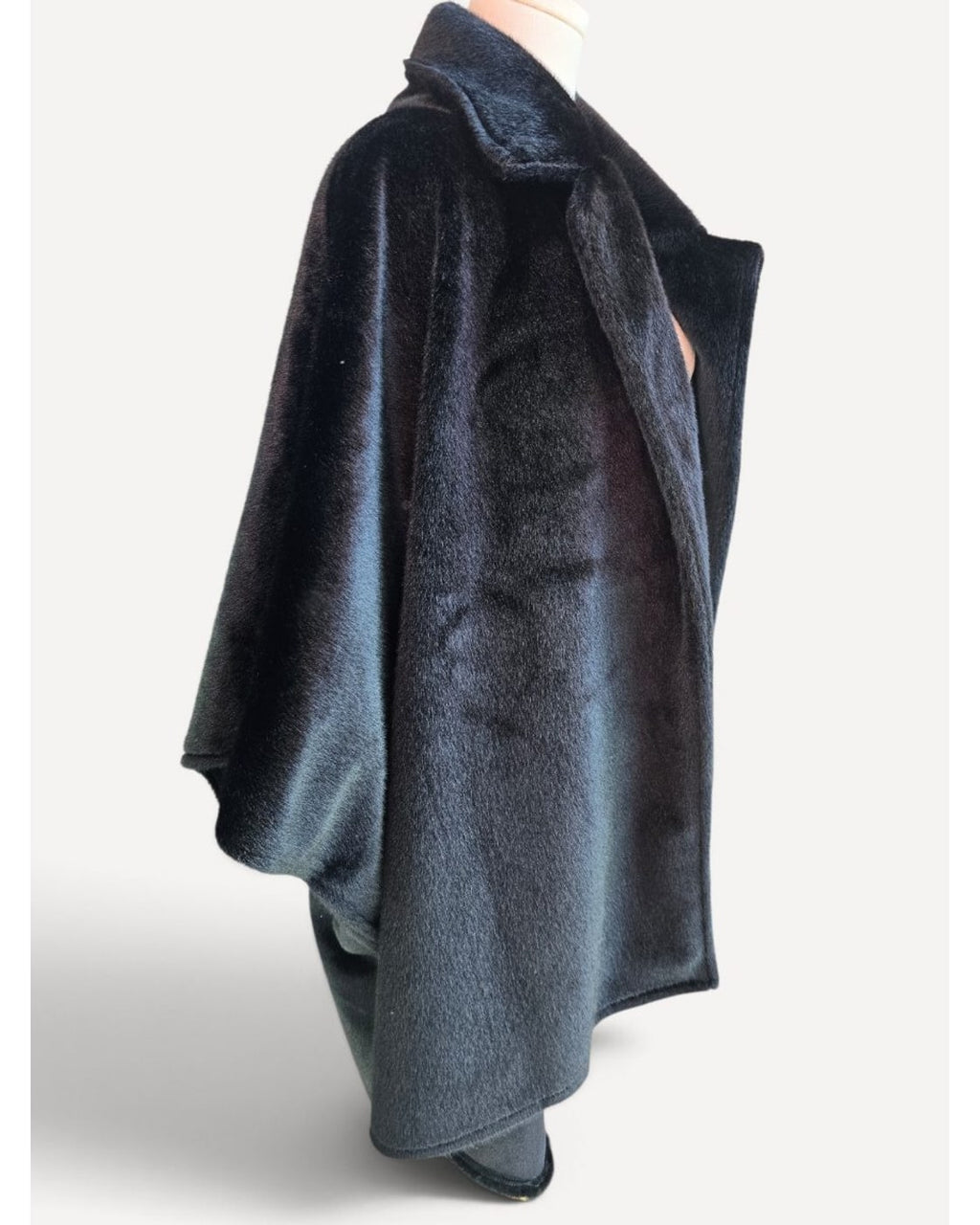 Grey Free People Faux Fur Draped Cape Wrap, size One Size – photo 3