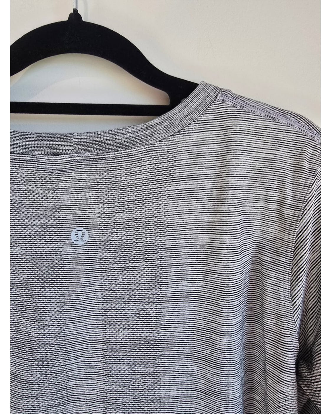 Grey Lululemon Space-Dye Long Sleeve Top, size 8 – photo 2
