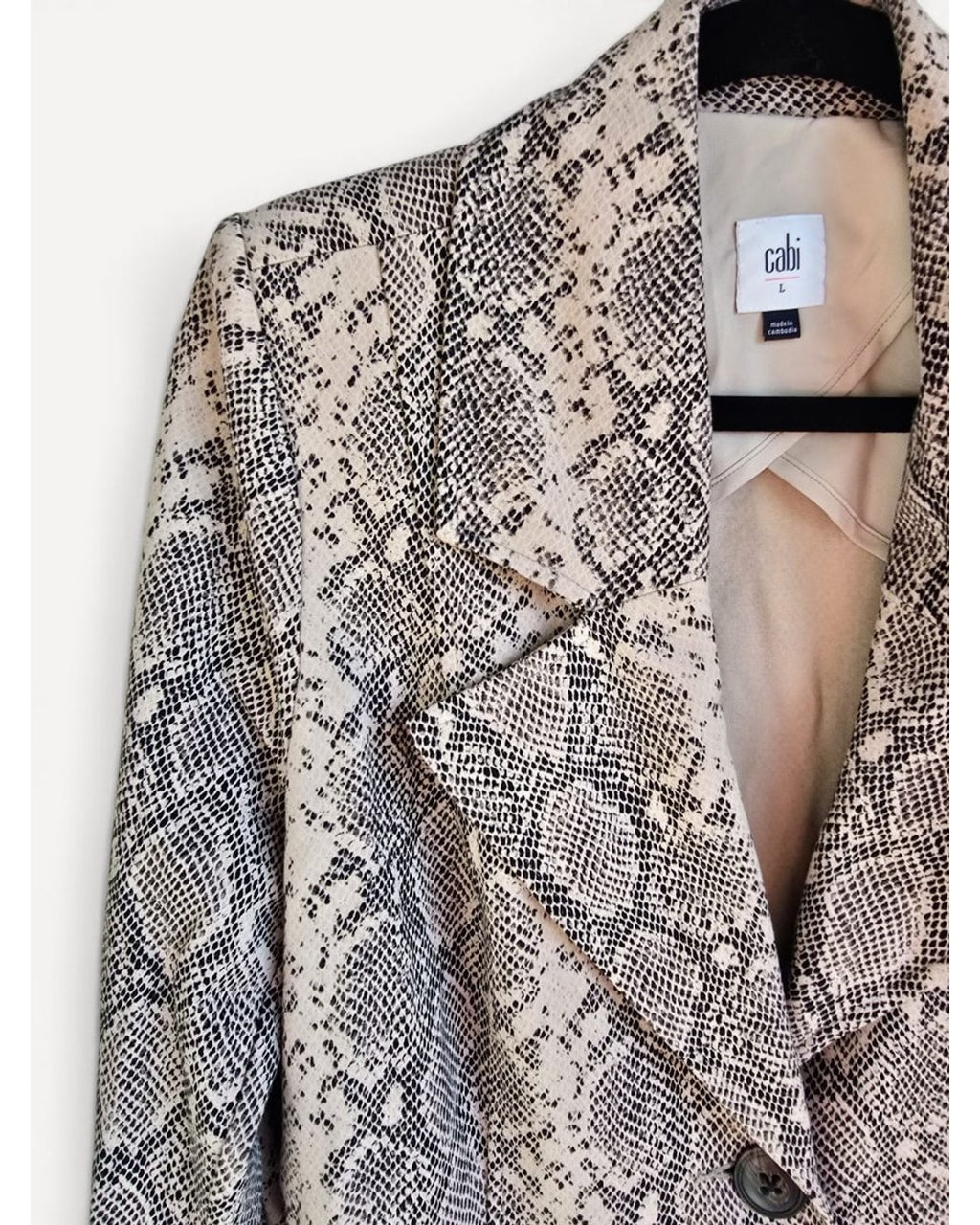 Beige Cabi Snakeskin Print Coat - #4114, size L – photo 3