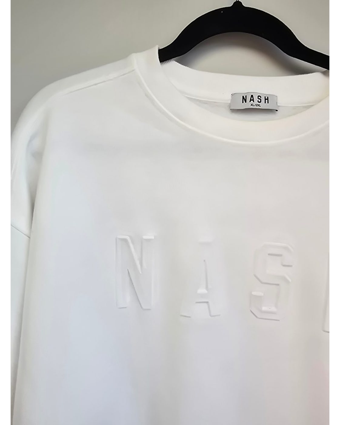 White Nash Embossed Logo Crewneck Sweatshirt, size XL/2XL – photo 2