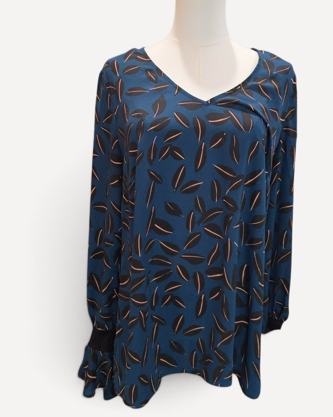 Navy Cabi Leaf Print Ruffle Cuff Blouse - #3763, size M