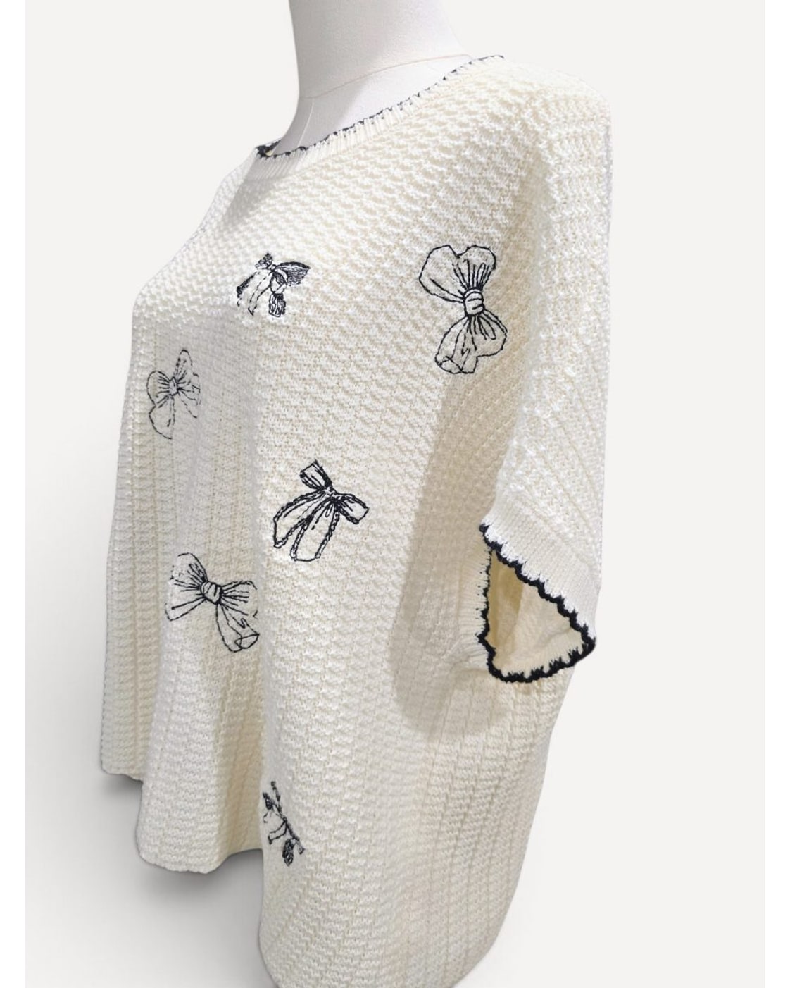 Beige SO ME Embroidered Bow Waffle-Knit Sweater - #ST2754R-01, size XL